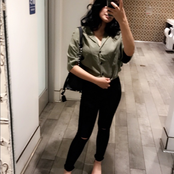 Meet your Posher, Carolyn - Picture 1 of 1